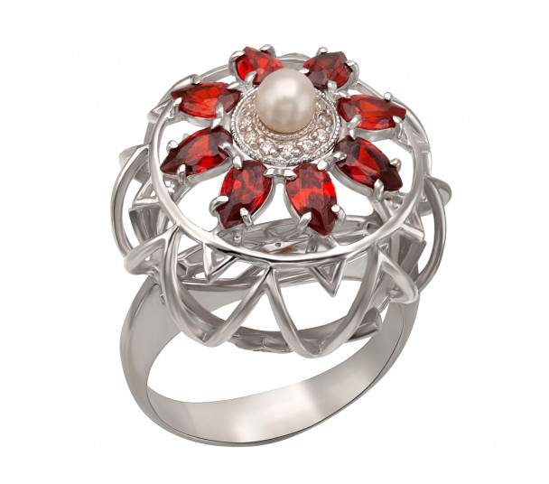 Серебряное кольцо с гранатом, жемчугом и фианитами. Артикул 364482С  размер 18.5 - Фото 1