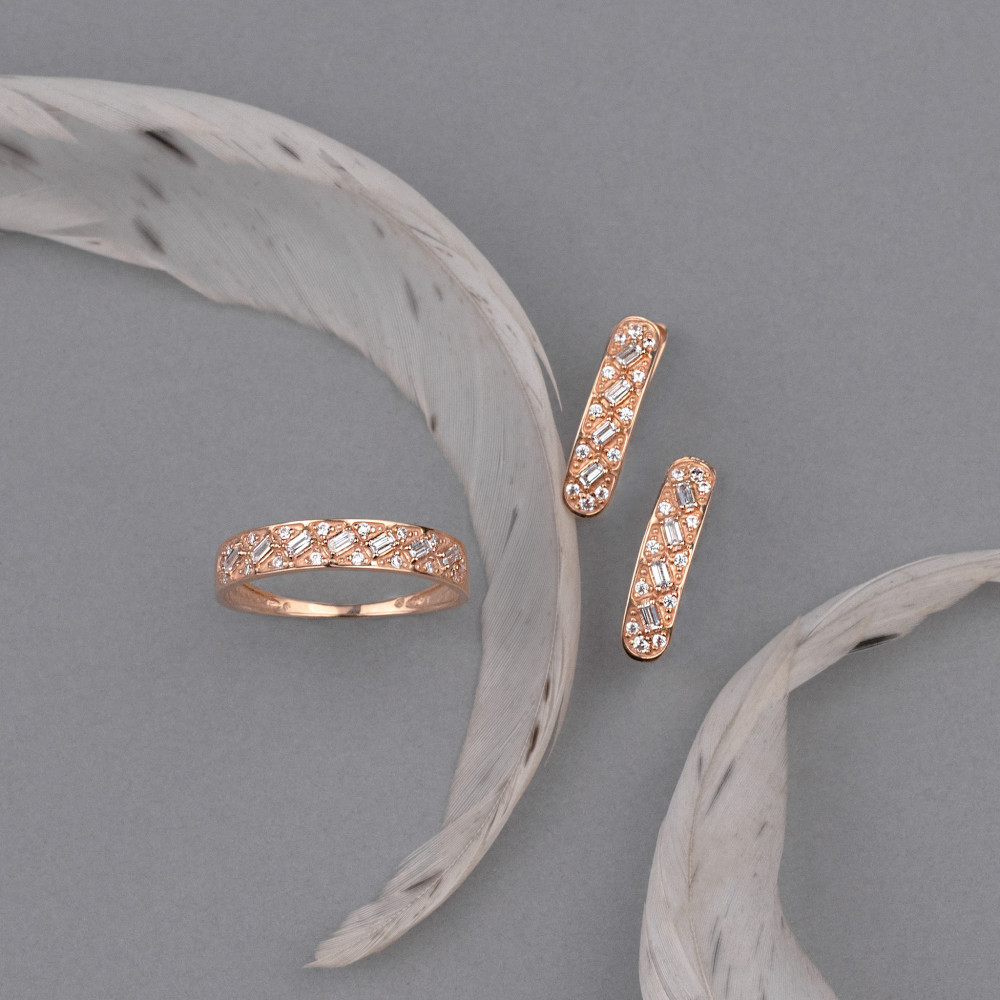 Золотое кольцо со вставками фианитов (циркония). Артикул 380576  размер 16 - Фото 2