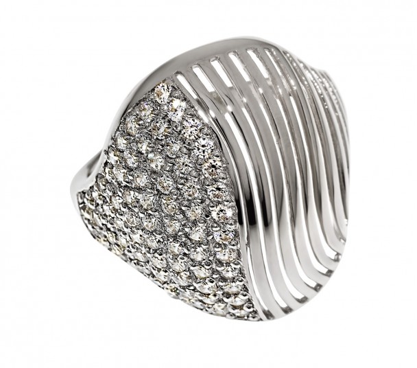 Серебряное кольцо с жемчугом и фианитами. Артикул 330696С - Фото  1